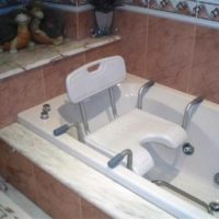 Taburete de baño MILANO AD540 - Ortopedia Baix Penedès